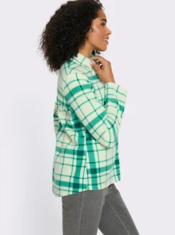 Fleecejacke mit längerem Saum im Rückteil