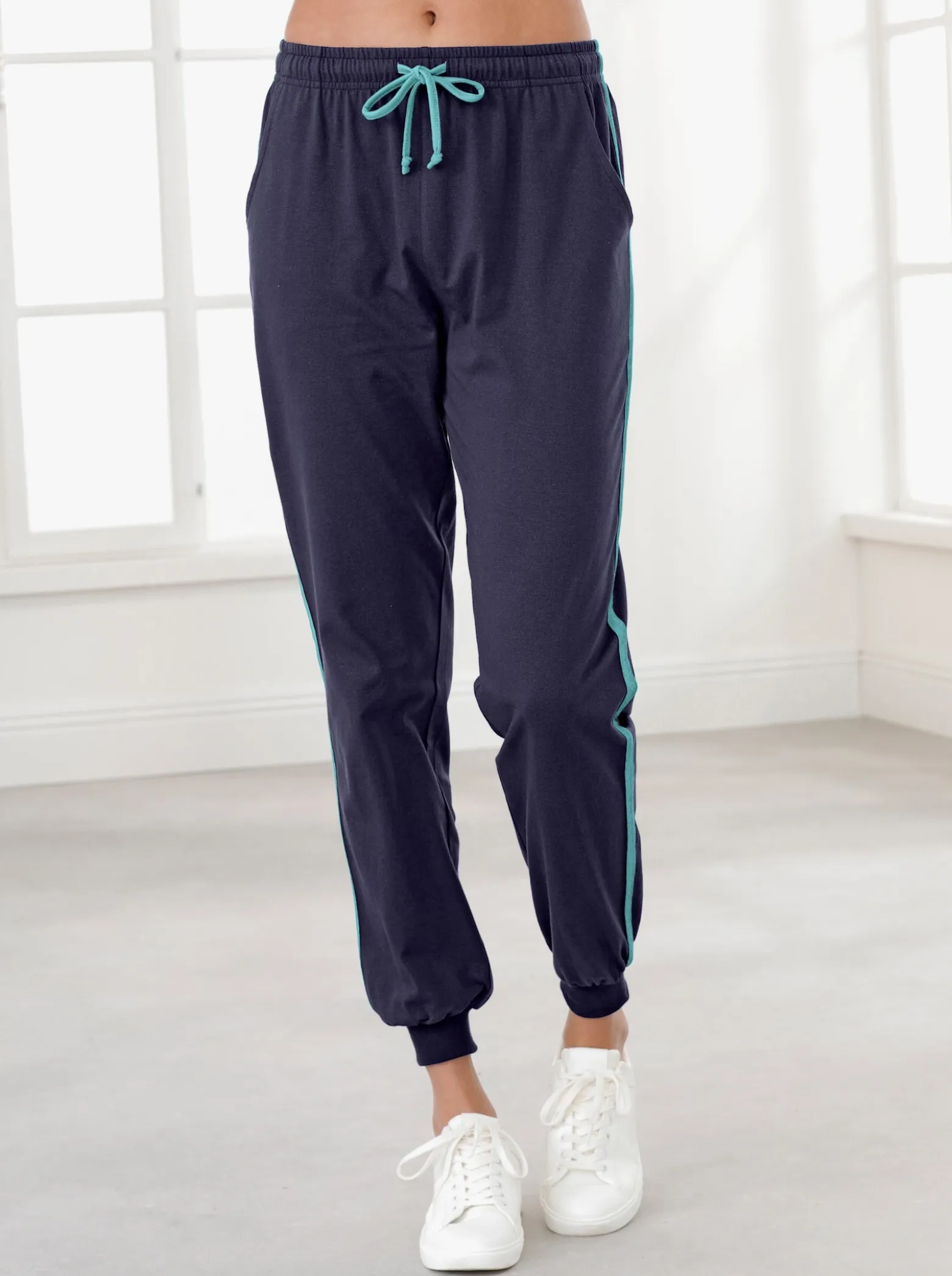 Freizeithose Dehnbund mit Tunnelzug