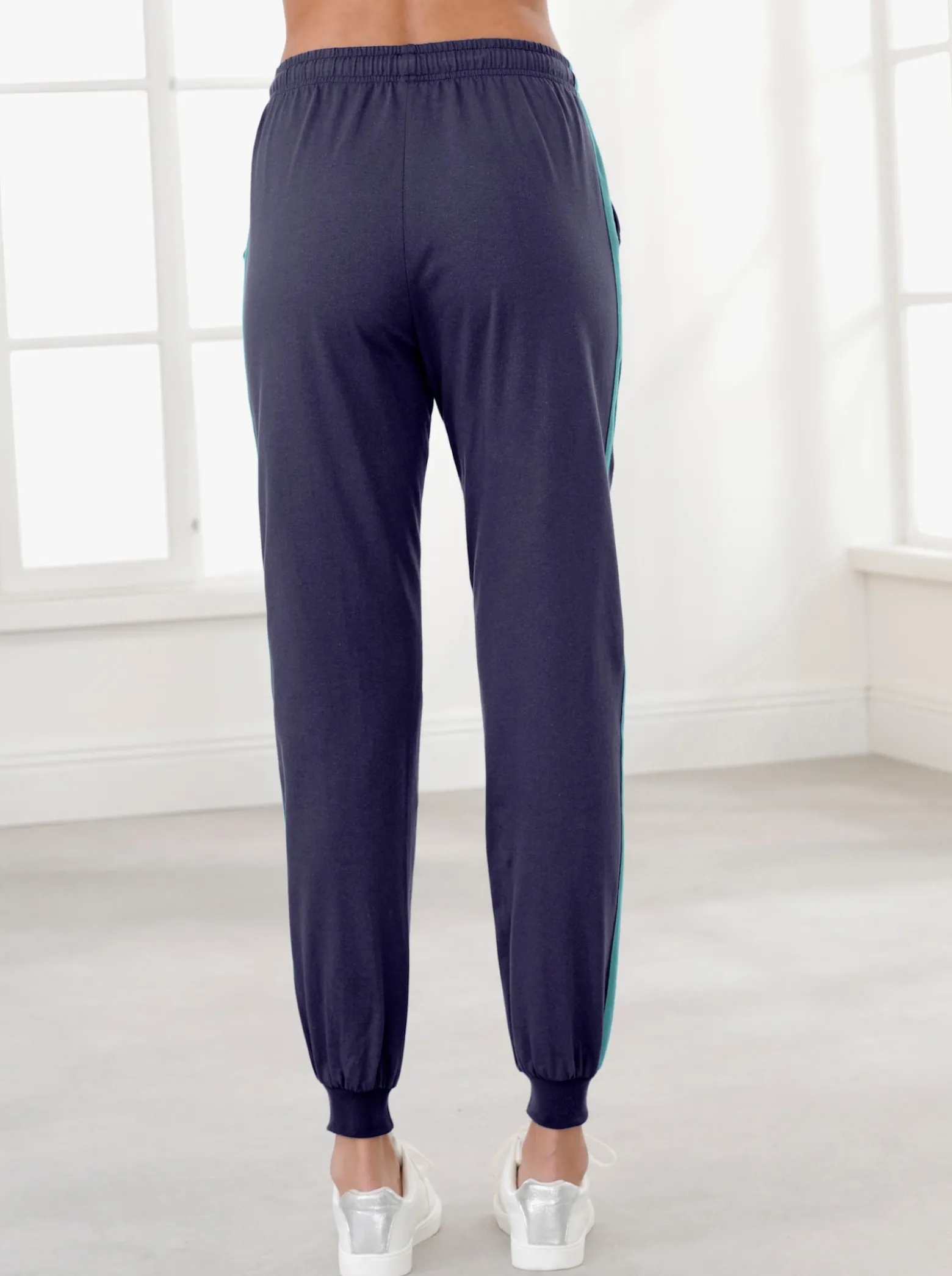 Freizeithose Dehnbund mit Tunnelzug