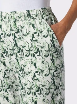 Freizeithose im Blumen-Dessin