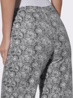 Freizeithose im floralen Dessin