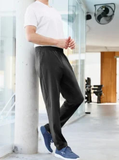Freizeithose mit Belüftungslöchern