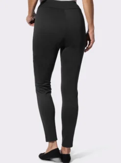 Freizeithose mit Biesenverzierung
