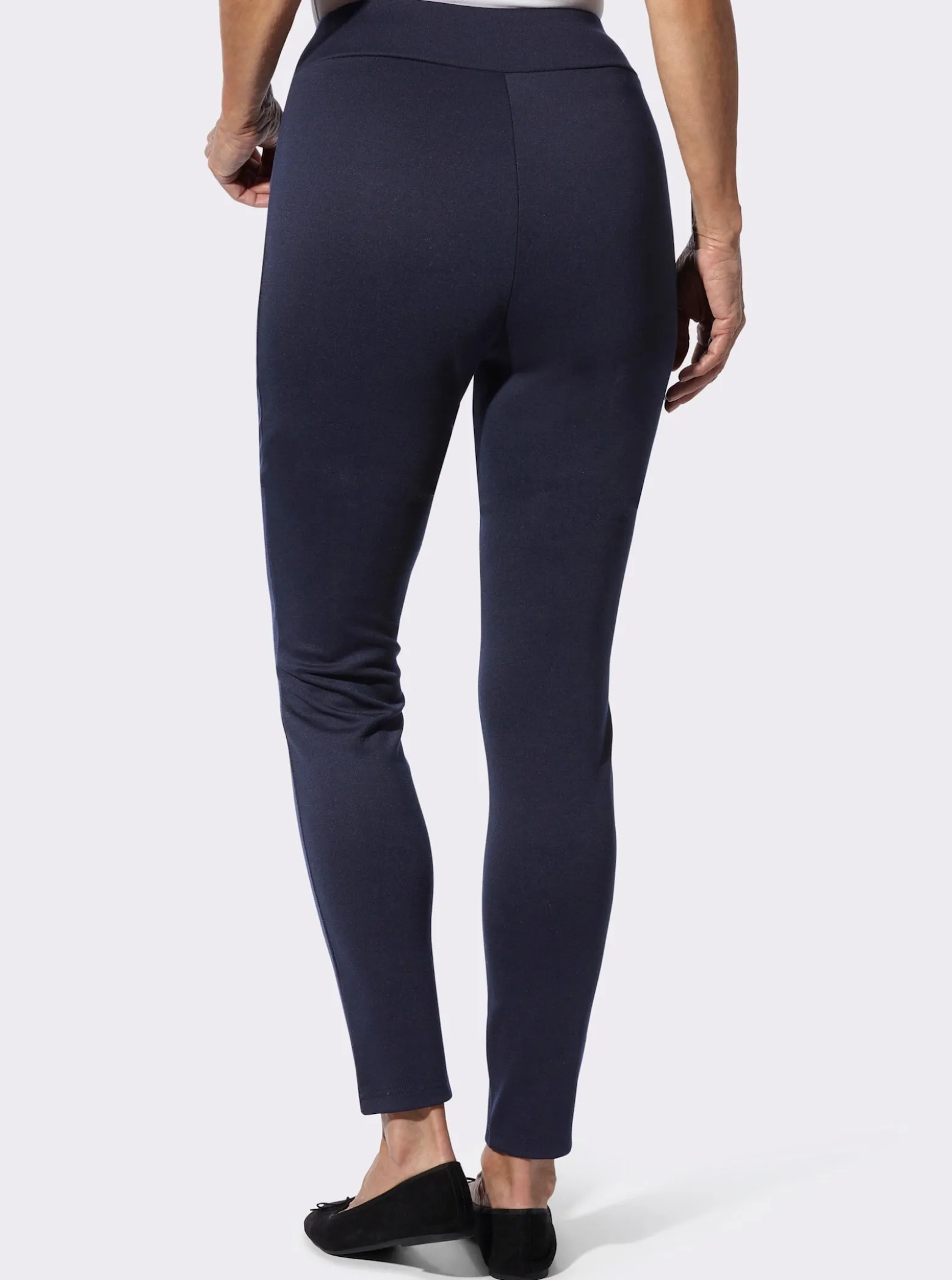 Freizeithose mit Biesenverzierung