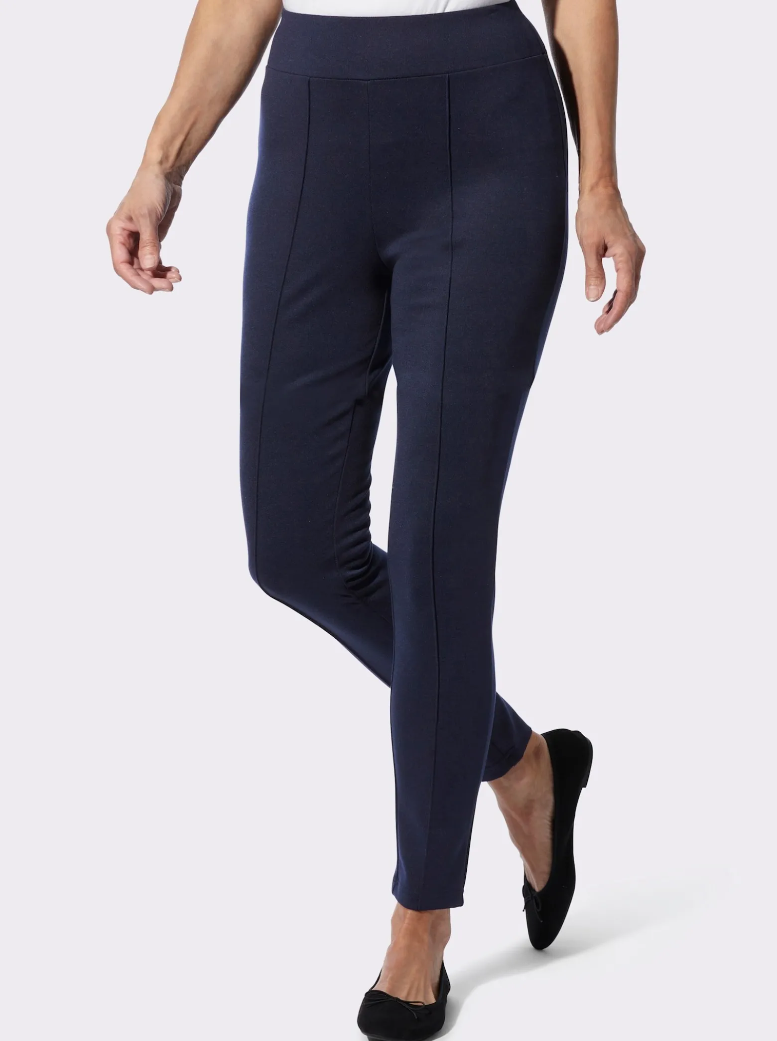 Freizeithose mit Biesenverzierung