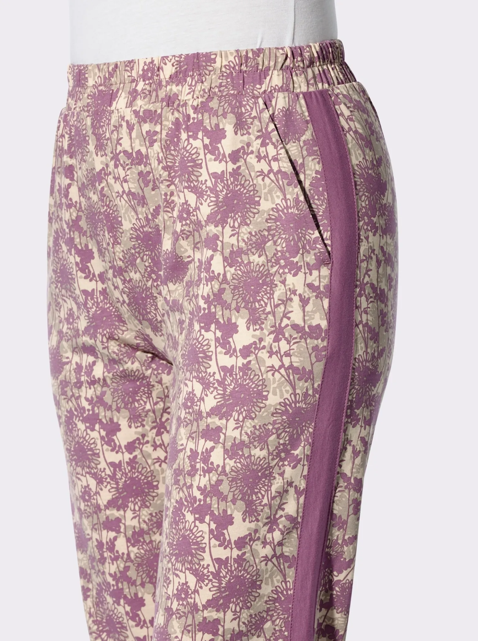 Freizeithose mit Galonstreifen