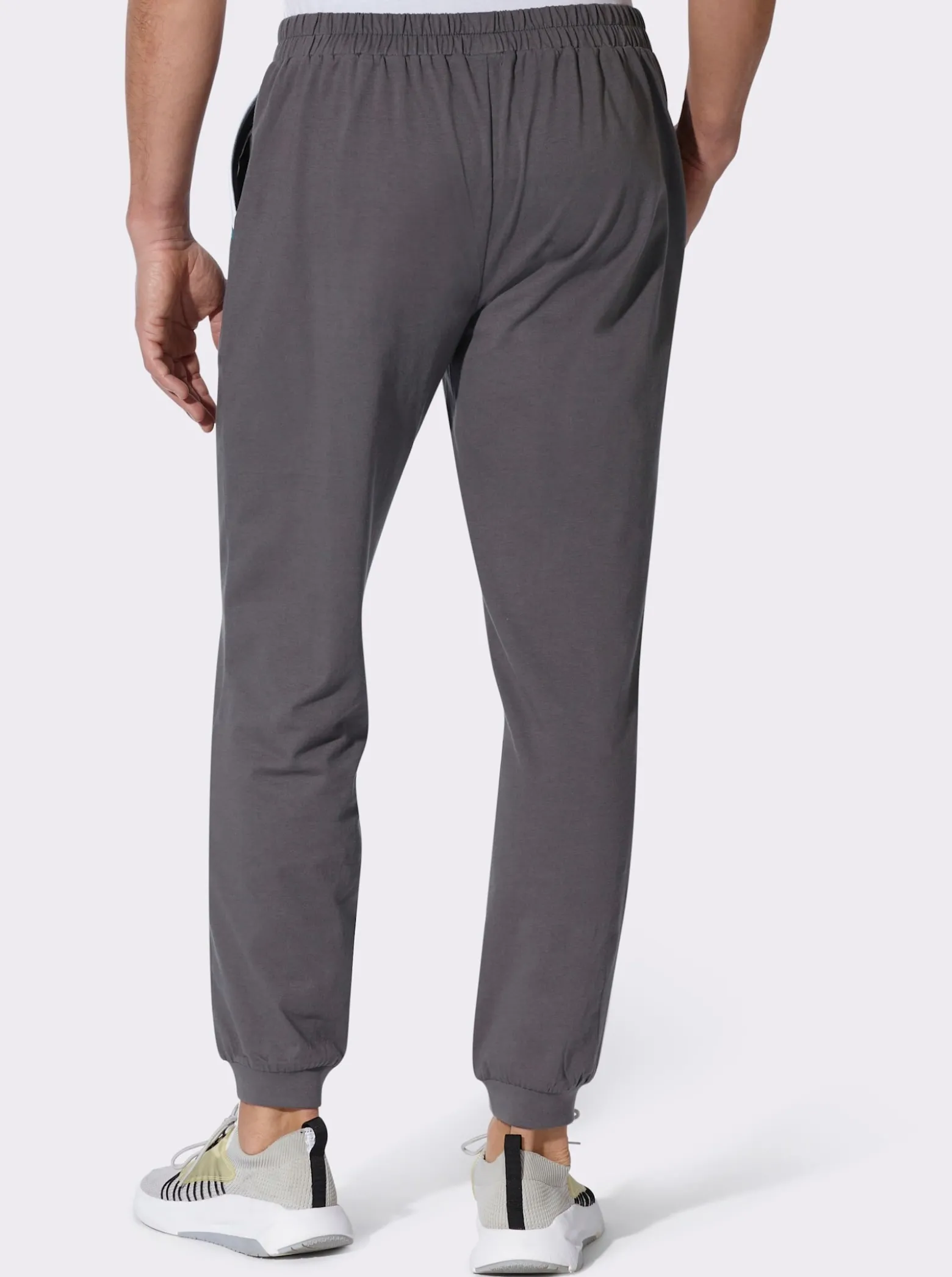 Freizeithose mit Kontrasteinsätzen