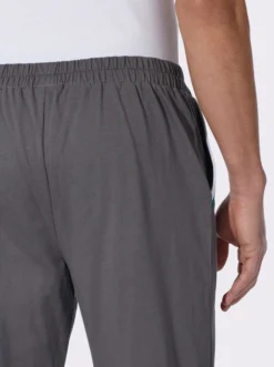 Freizeithose mit Kontrasteinsätzen