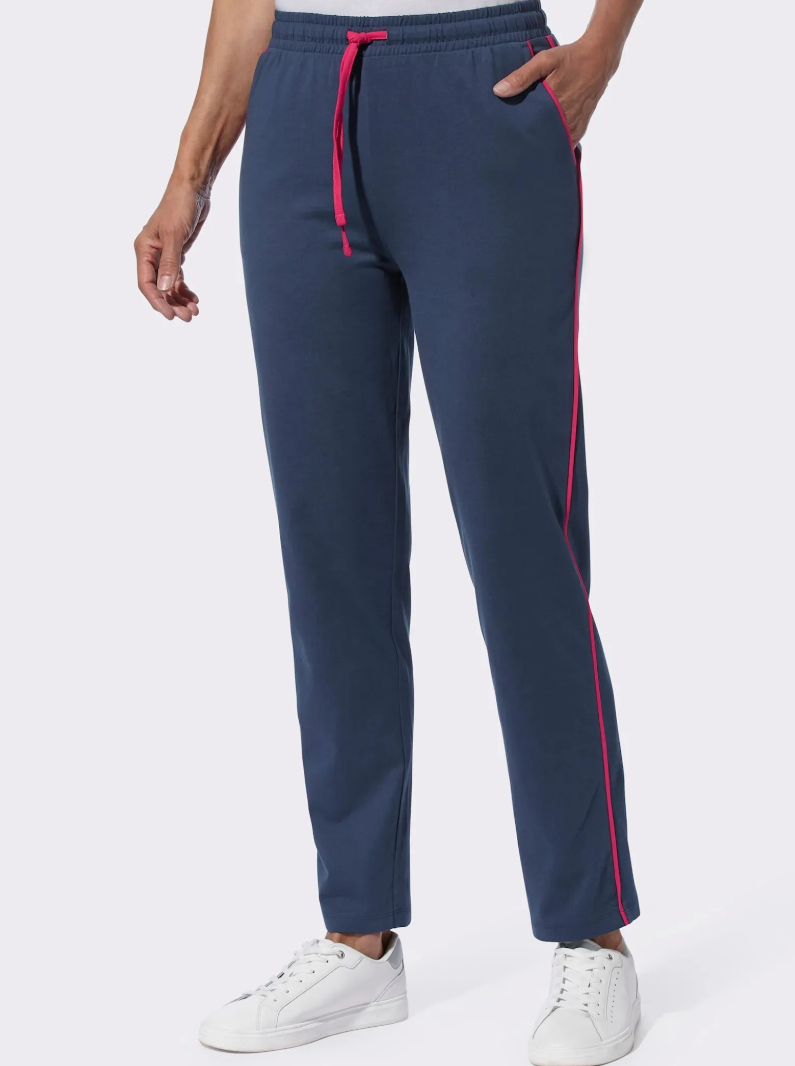 Freizeithose mit Kontrasten