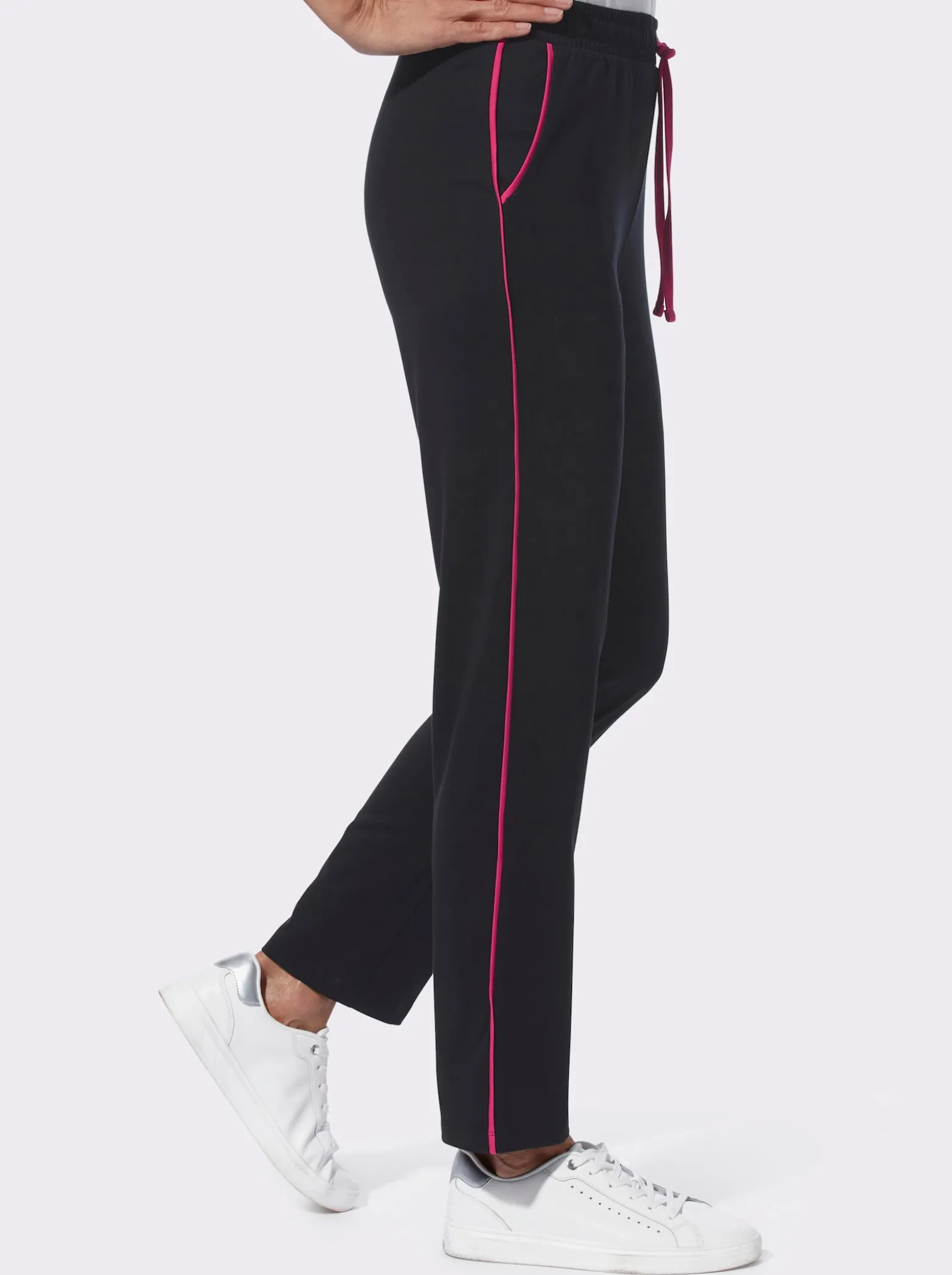 Freizeithose mit Kontrasten