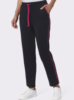 Freizeithose mit Kontrasten