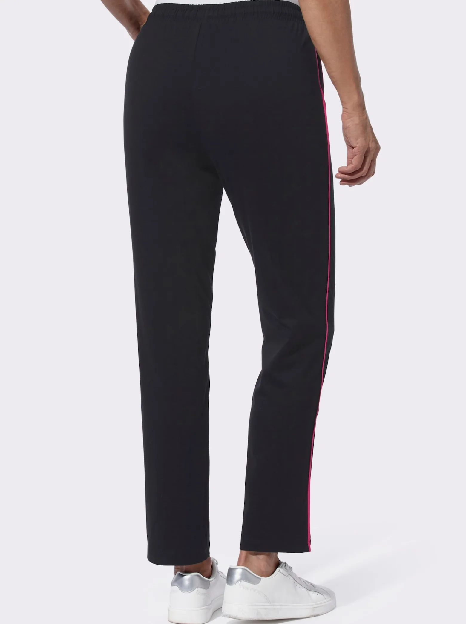 Freizeithose mit Kontrasten
