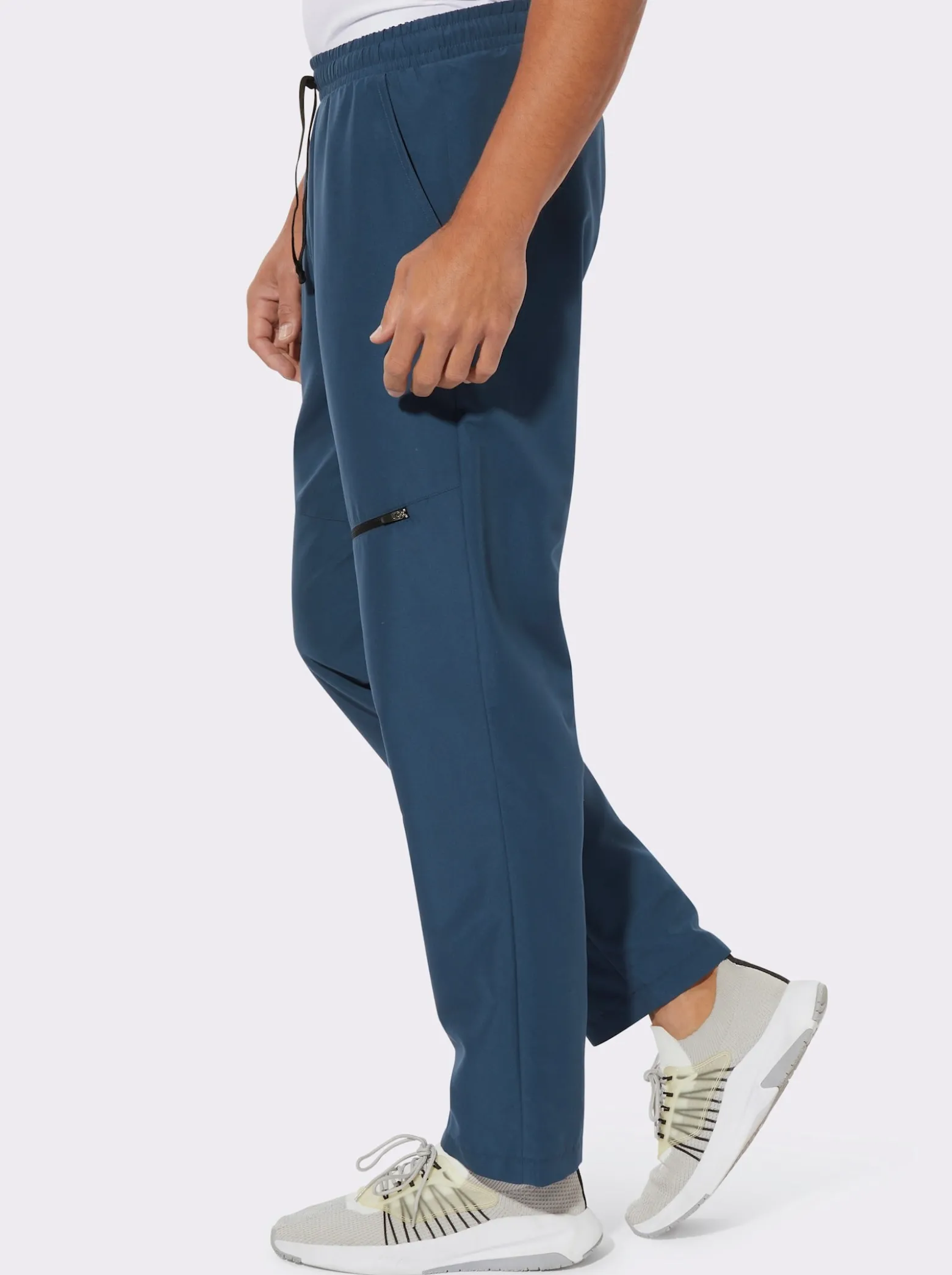 Freizeithose mit Reißverschluss-Tasche