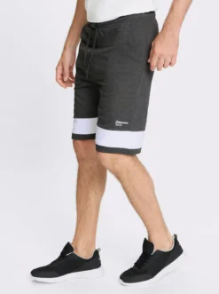 Freizeithose mit weitenregulierbarem Bund