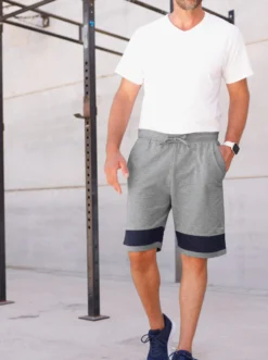 Freizeithose mit weitenregulierbarem Bund
