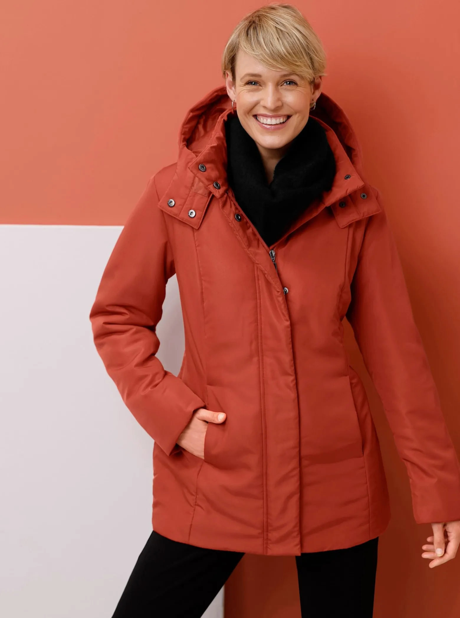 Freizeitjacke mit Kapuze