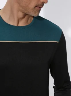 Freizeitshirt in atmungsaktiver Qualität