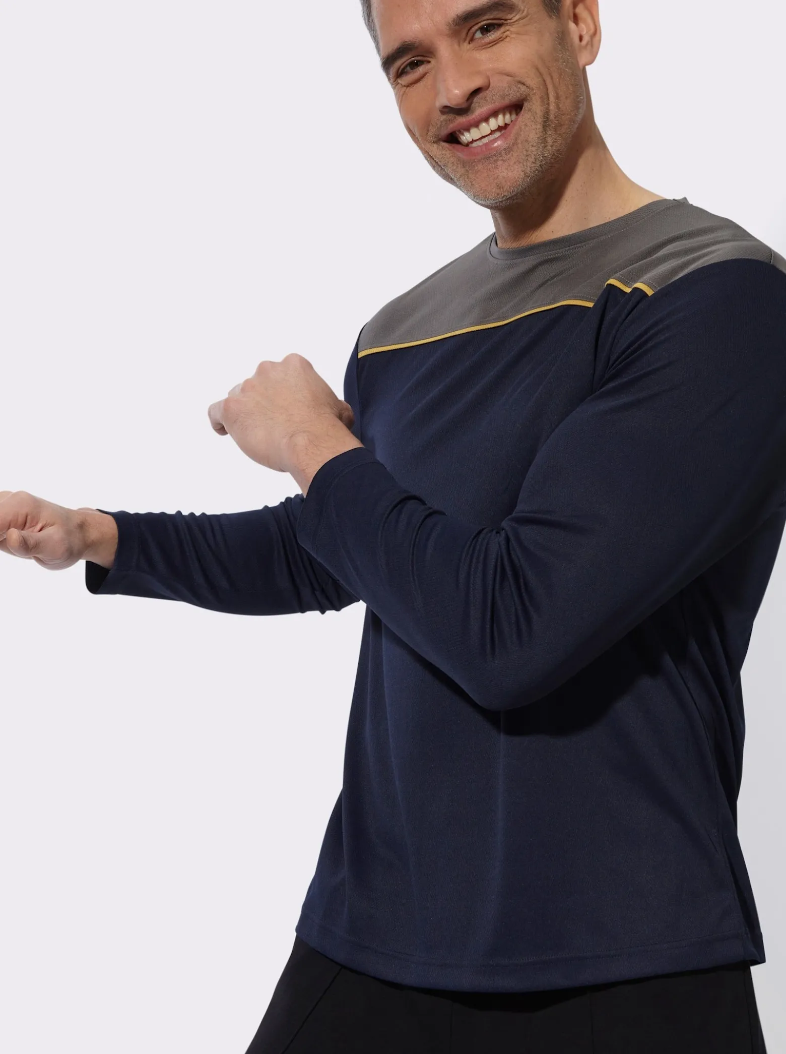 Freizeitshirt in atmungsaktiver Qualität