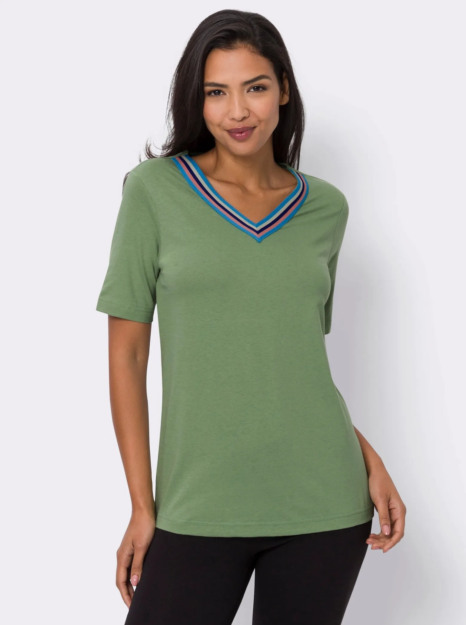 Freizeitshirt mit gestreiftem Zierband