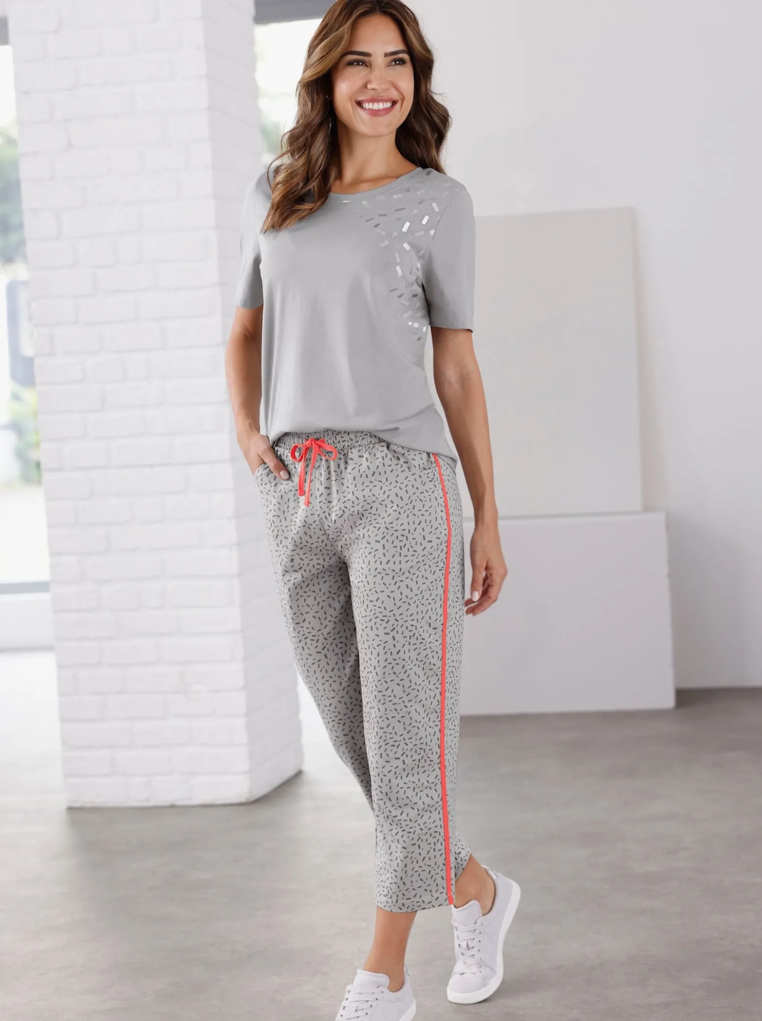 Freizeitshirt mit Glanz-Druck