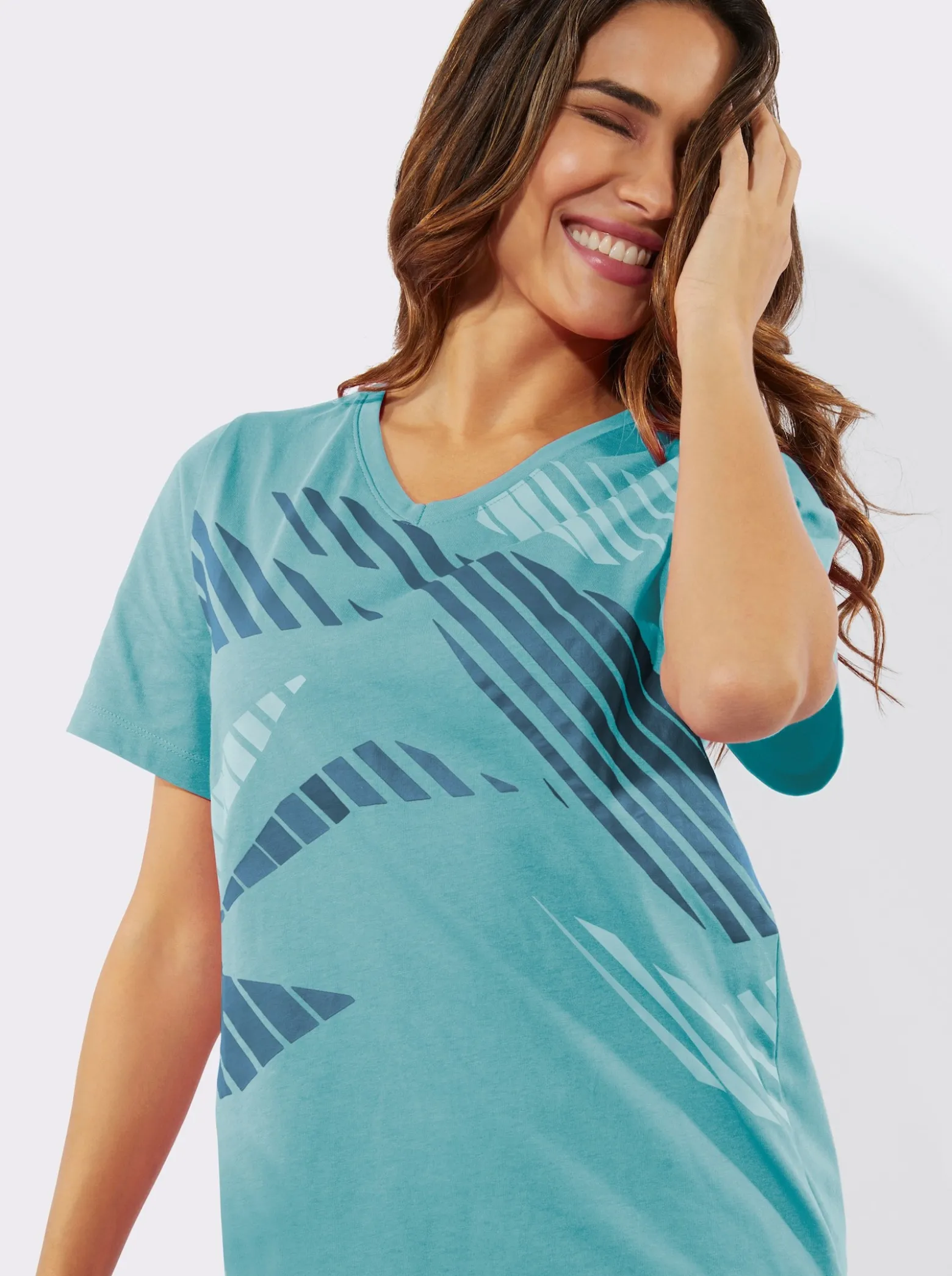 Freizeitshirt mit Seitenschlitzen