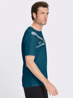 Funktionsshirt mit atmungsaktiver Wabenstruktur