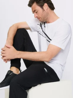 Funktionsshirt mit atmungsaktiver Wabenstruktur