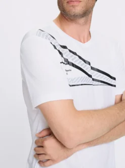 Funktionsshirt mit atmungsaktiver Wabenstruktur