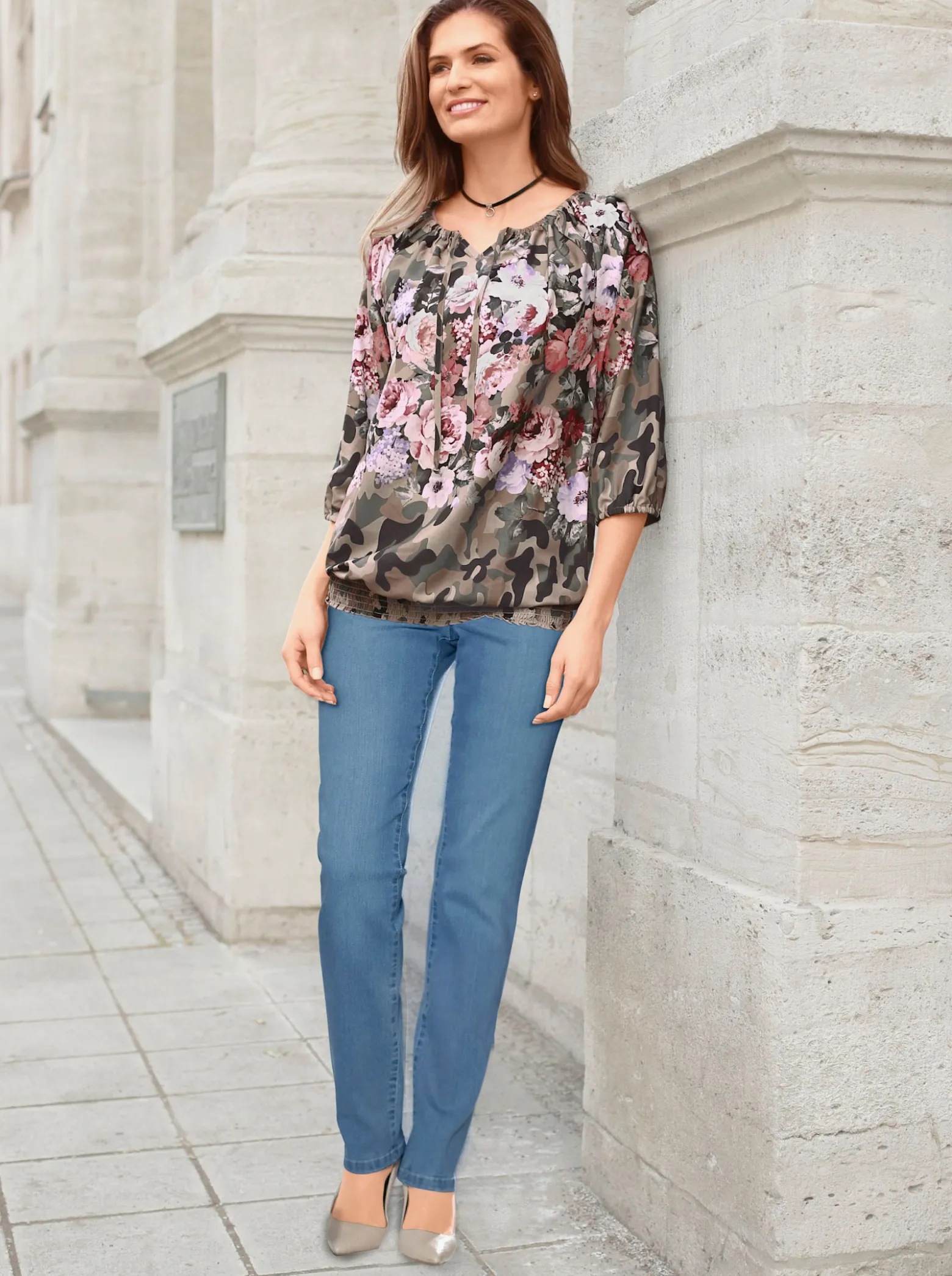 High-waist-Jeans mit hohem Rundum-Dehnbund