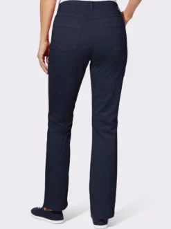 Hose mit aufgesetzten Taschen