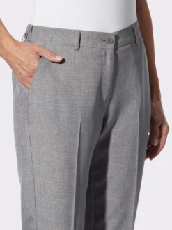 Hose mit Bügelfalten