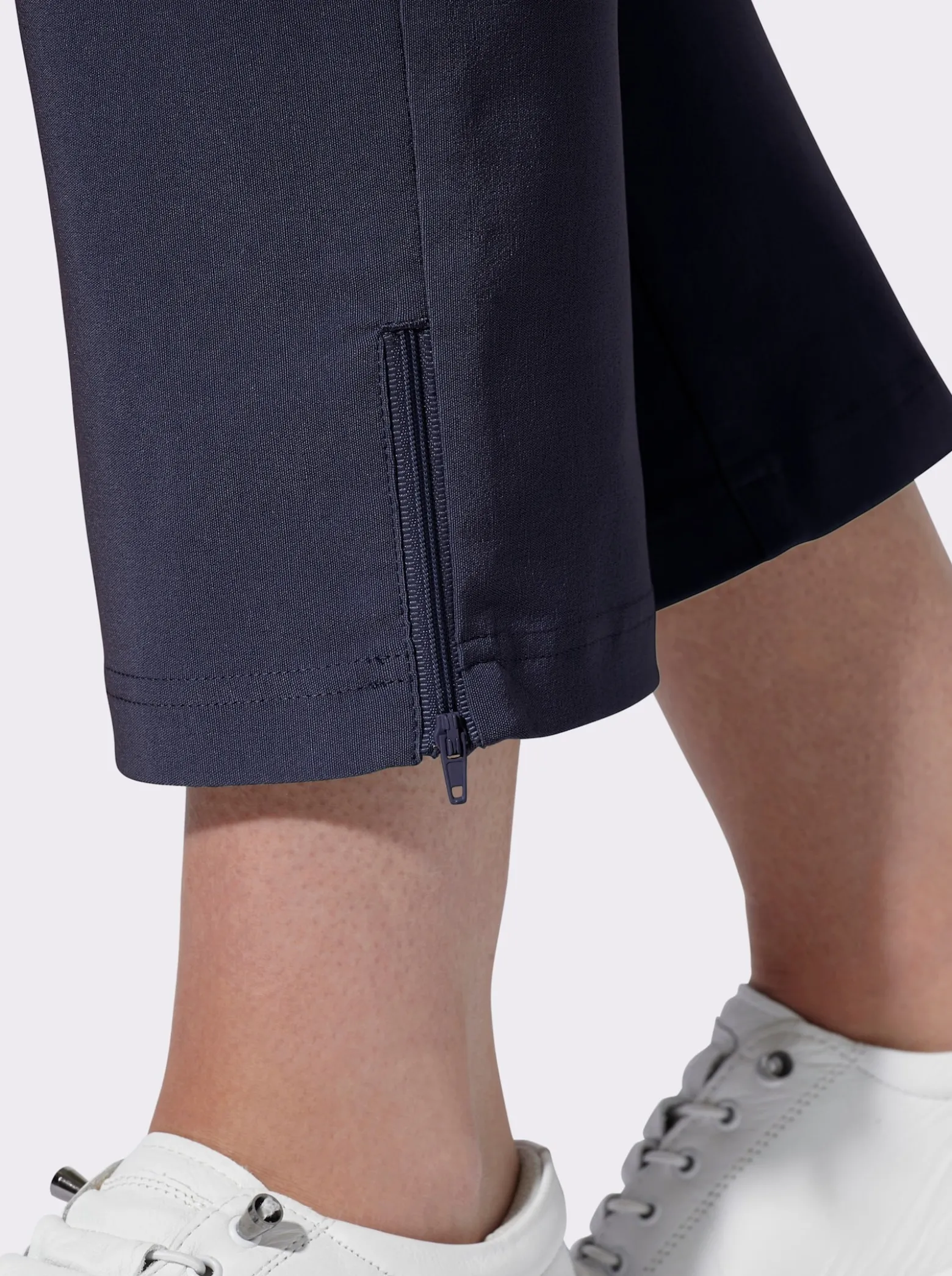 7/8-Hose mit Reißverschlüssen am Saum