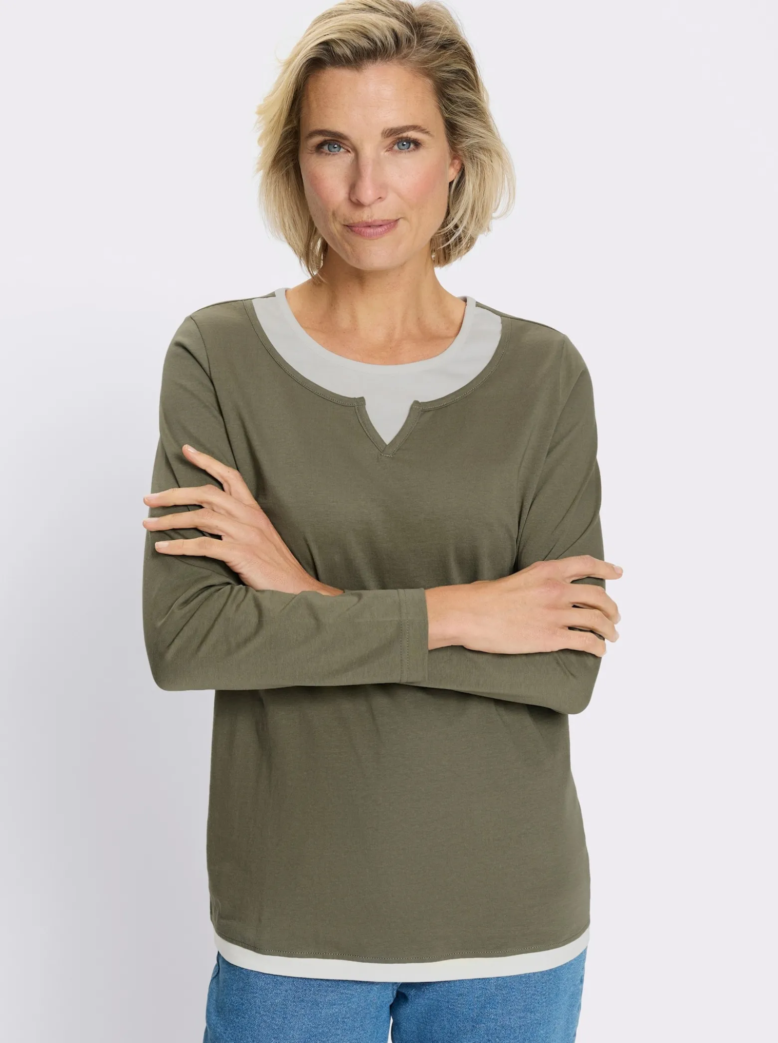 2-in-1-Shirt mit kontrastfarbenen Einsätzen