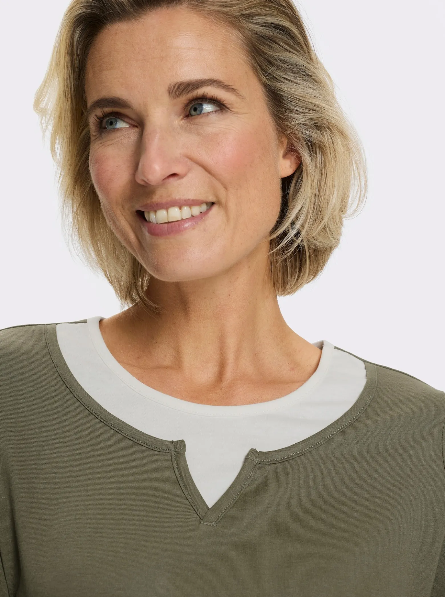 2-in-1-Shirt mit kontrastfarbenen Einsätzen