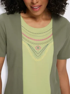 2-in-1-Shirt mit platziertem Ketten-Druck