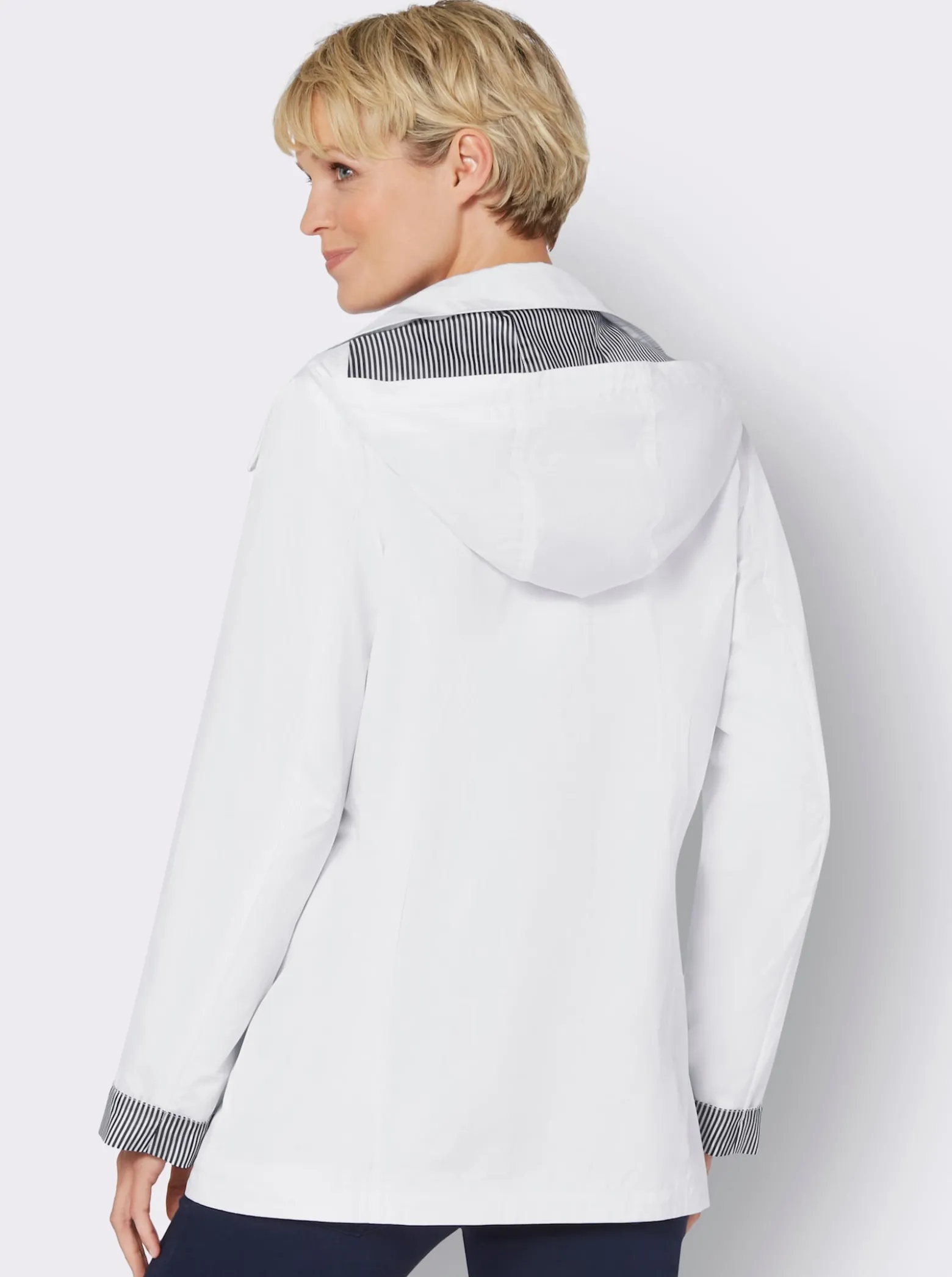 Jacke mit fixiertem Ärmel-Aufschlag