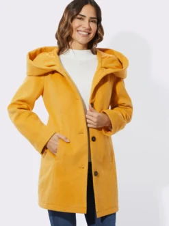 Jacke mit großer Kapuze