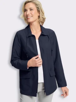 Jacke mit Raffungen im Vorderteil