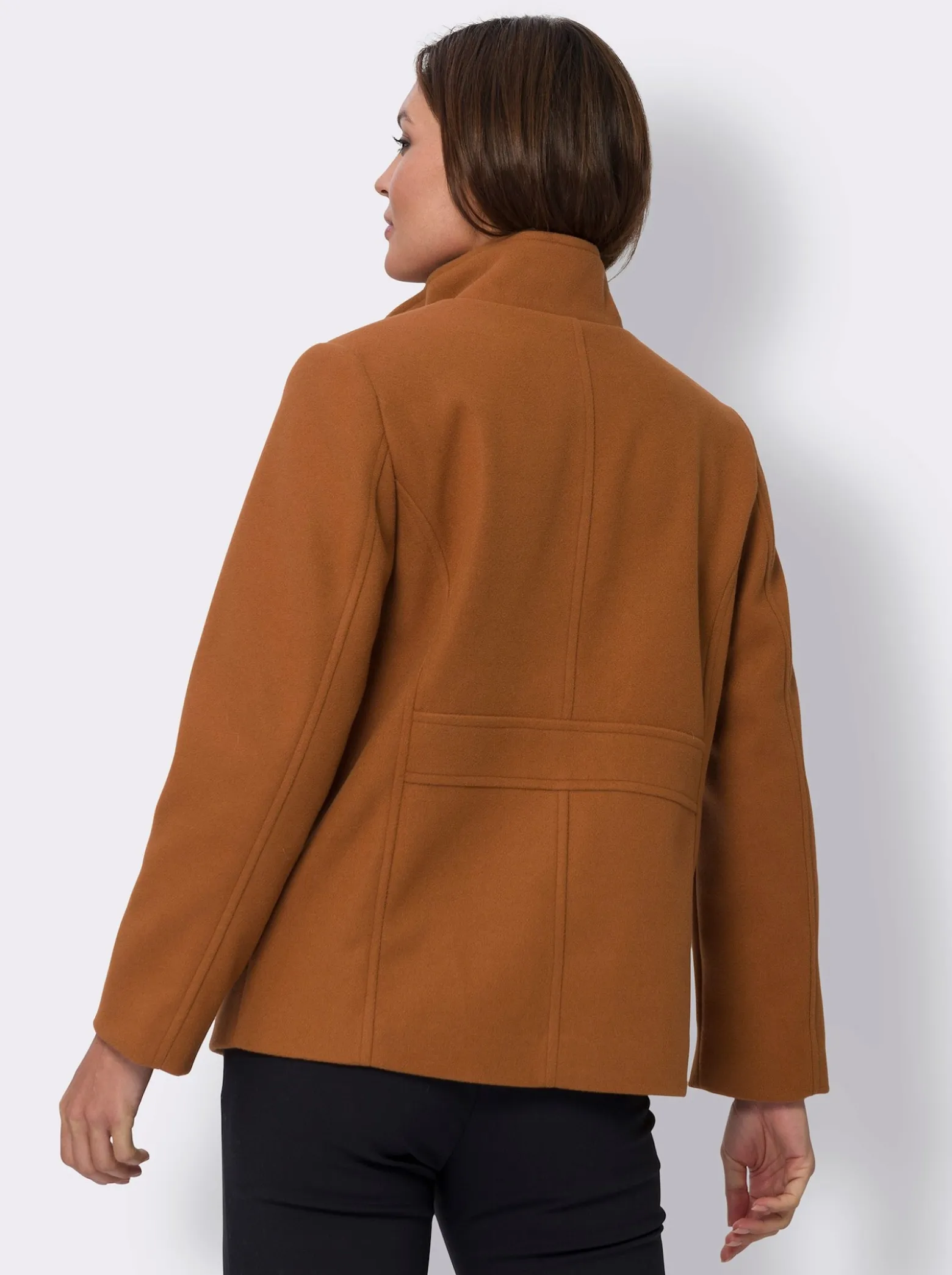 Jacke mit Schmuckknöpfen