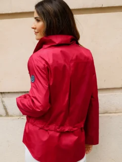 Jacke mit verstellbaren Tunnelzügen