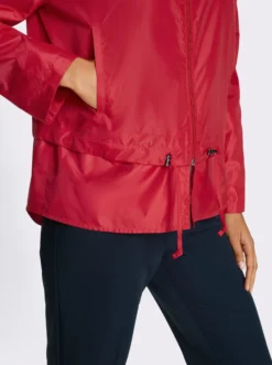 Jacke mit verstellbaren Tunnelzügen