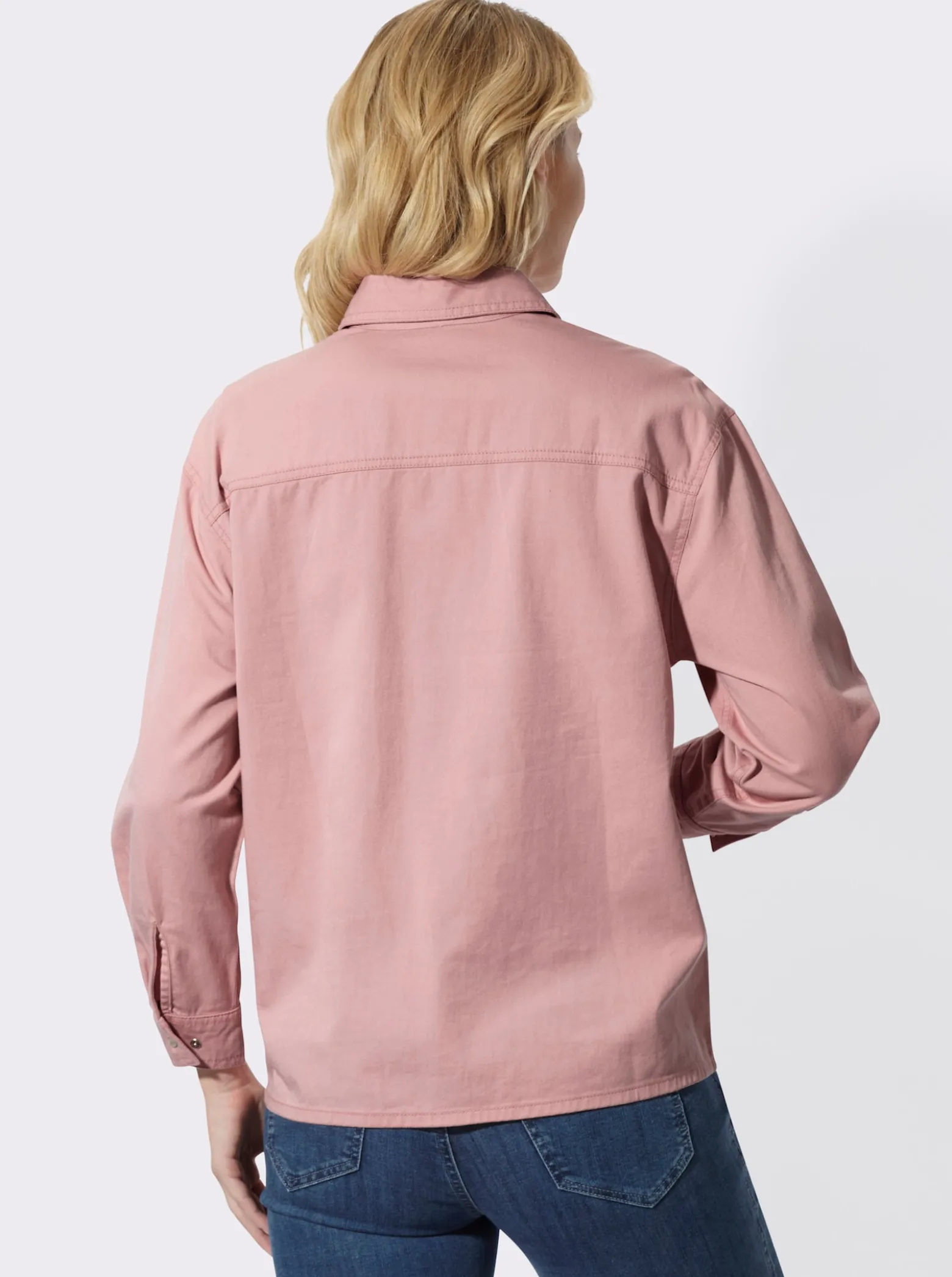 Jeansbluse mit überschnittenen Schultern