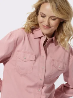 Jeansbluse mit überschnittenen Schultern