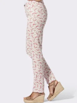 Jeans im floralen Dessin