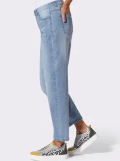 Jeans im Mom-Schnitt