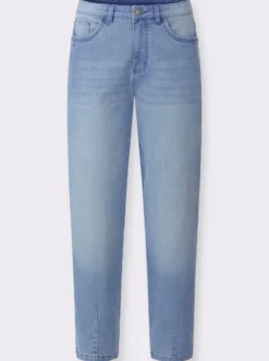 Jeans im Mom-Schnitt