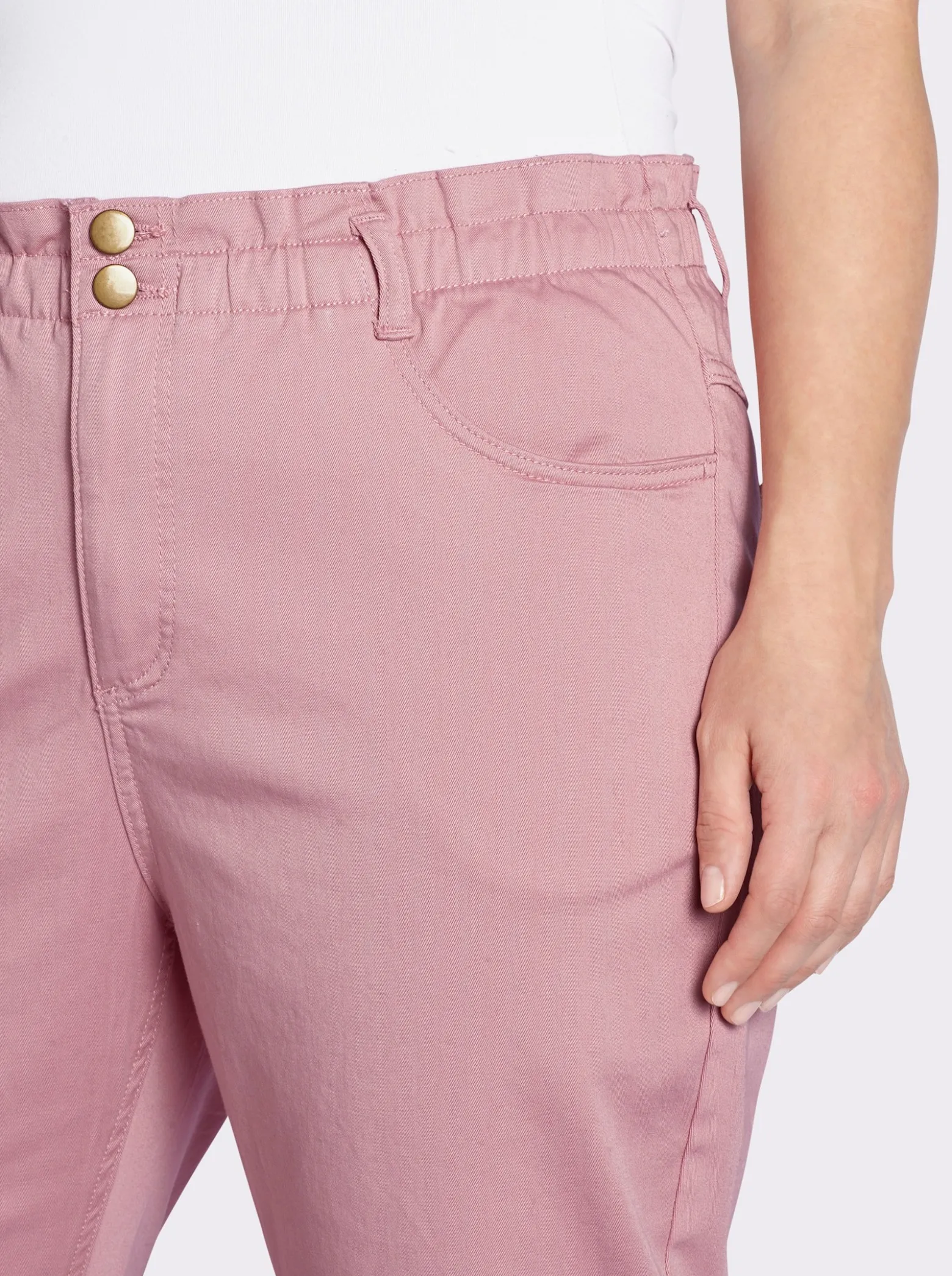 Jeans im Paperbag-Schnitt