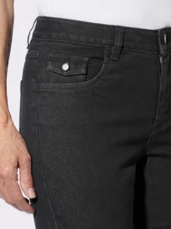 Jeans in gerader Schnittführung