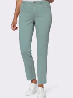Jeans in knöchellanger Form
