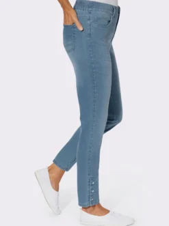 Jeans in verkürzter Form, Dehnbund
